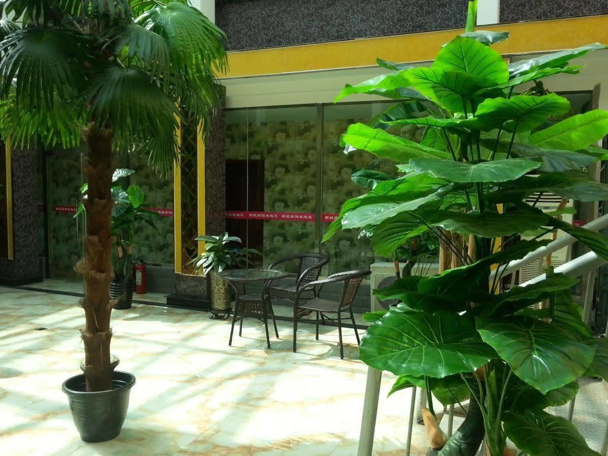 Xinhang Hotel Urumqi Eksteriør bilde